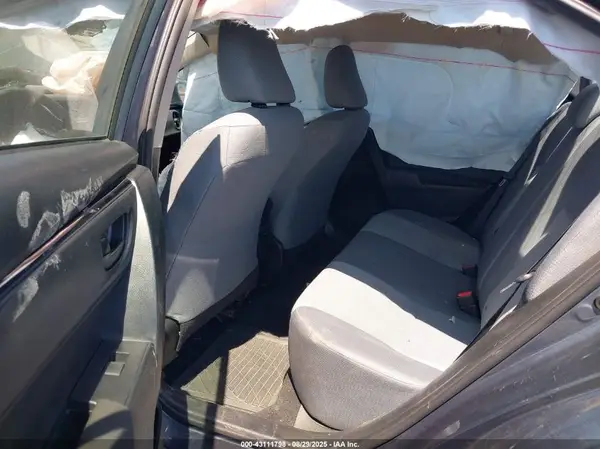 5YFBURHE5HP706934 2017 TOYOTA COROLLA - Image 8