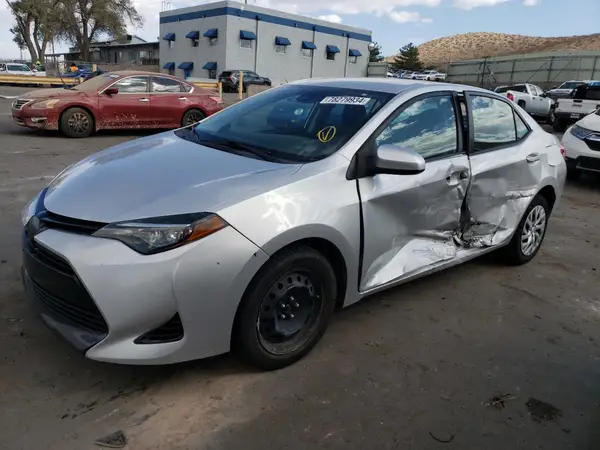 5YFBURHE5HP708621 2017 TOYOTA COROLLA - Image 1