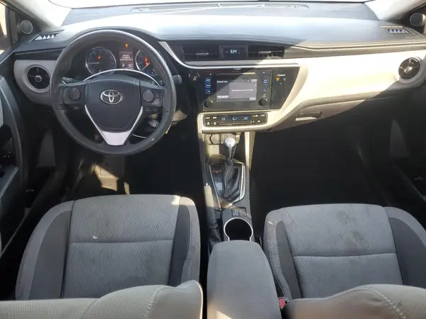 5YFBURHE5HP709011 2017 TOYOTA COROLLA - Image 8