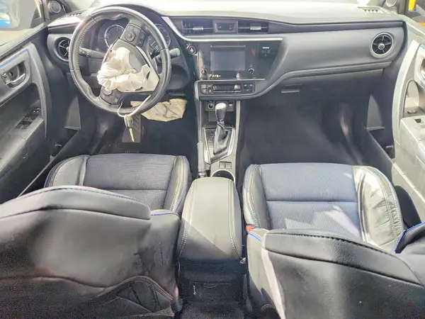 5YFBURHE5HP711065 2017 TOYOTA COROLLA - Image 8