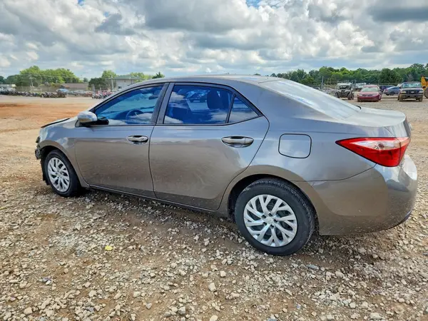 5YFBURHE5HP715293 2017 TOYOTA COROLLA - Image 2