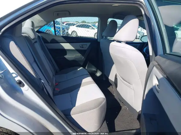 5YFBURHE5HP716637 2017 TOYOTA COROLLA - Image 8