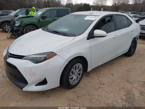 5YFBURHE5HP718016 2017 TOYOTA COROLLA - Image 2