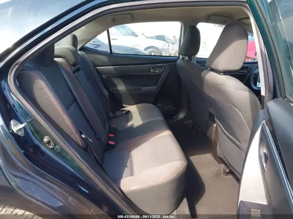 5YFBURHE5HP718243 2017 TOYOTA COROLLA - Image 8