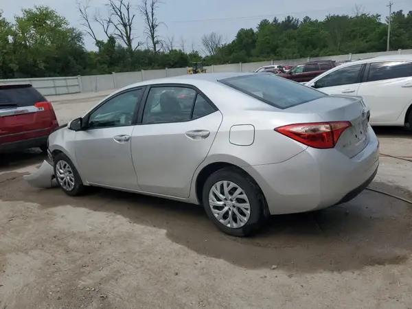 5YFBURHE5HP719599 2017 TOYOTA COROLLA - Image 2