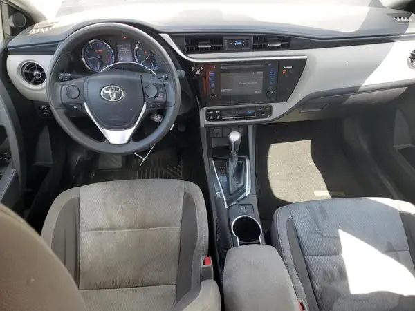 5YFBURHE5HP721109 2017 TOYOTA COROLLA - Image 8