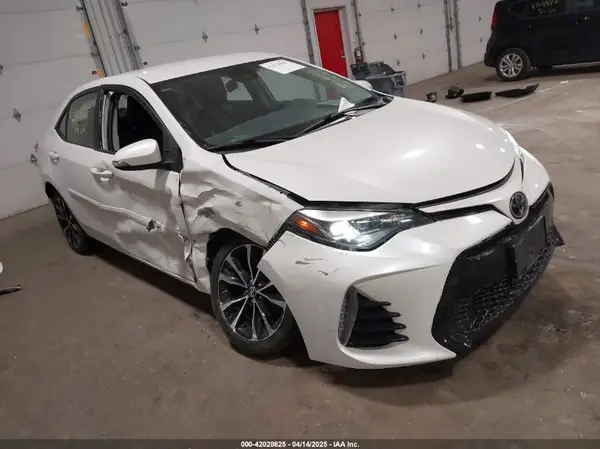 5YFBURHE5HP722907 2017 TOYOTA COROLLA - Image 1