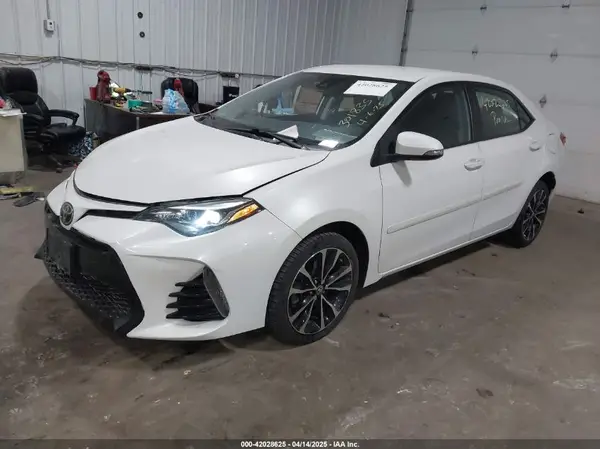 5YFBURHE5HP722907 2017 TOYOTA COROLLA - Image 2