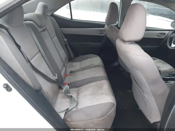 5YFBURHE5HP723183 2017 TOYOTA COROLLA - Image 8