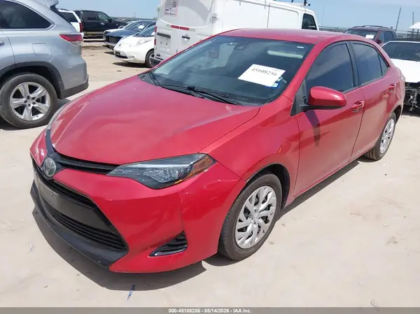 5YFBURHE5HP723569 2017 TOYOTA COROLLA - Image 2