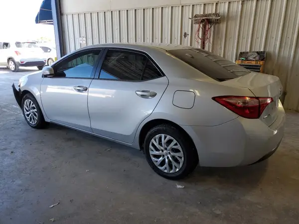 5YFBURHE5HP725659 2017 TOYOTA COROLLA - Image 2