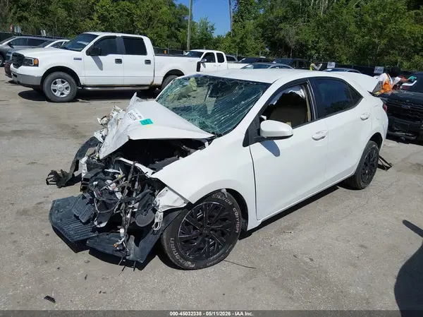 5YFBURHE5HP726486 2017 TOYOTA COROLLA - Image 2