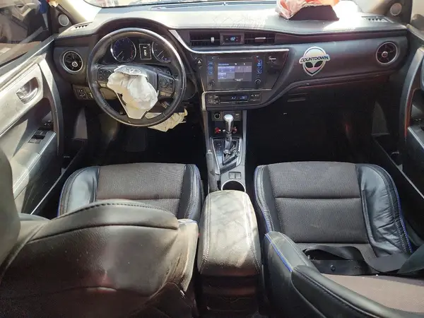 5YFBURHE5HP726679 2017 TOYOTA COROLLA - Image 8