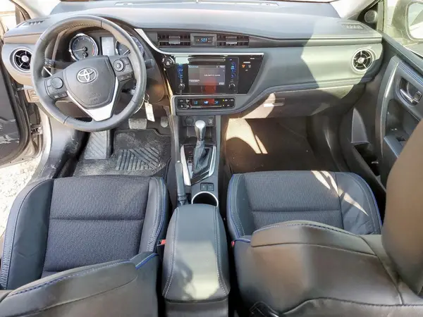 5YFBURHE5HP727427 2017 TOYOTA COROLLA - Image 8