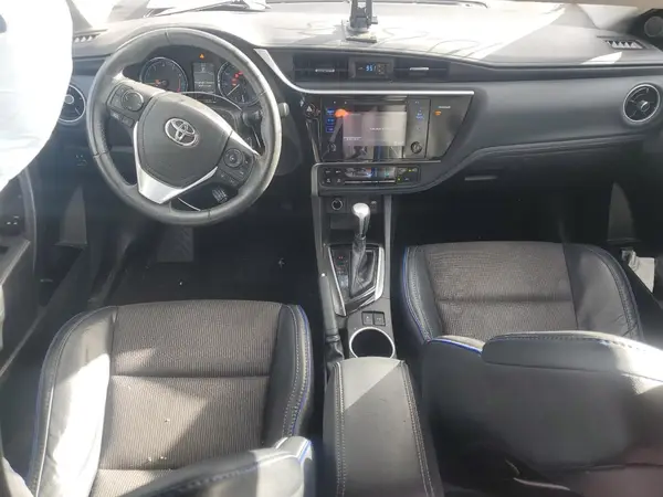 5YFBURHE5HP727931 2017 TOYOTA COROLLA - Image 8