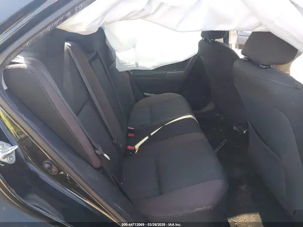 5YFBURHE5HP729517 2017 TOYOTA COROLLA - Image 8