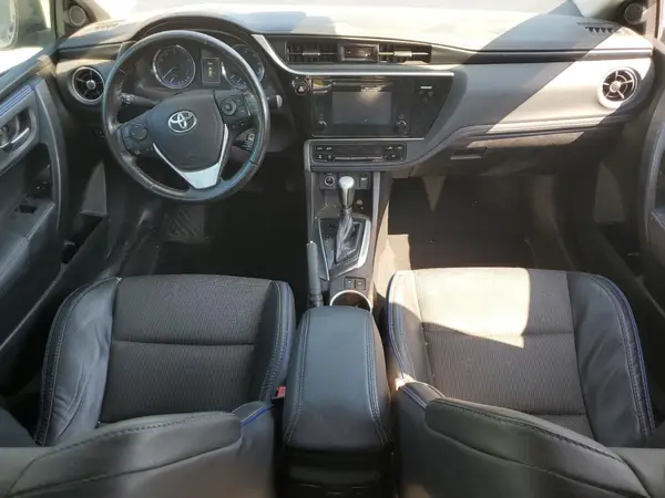 5YFBURHE5HP731574 2017 TOYOTA COROLLA - Image 8