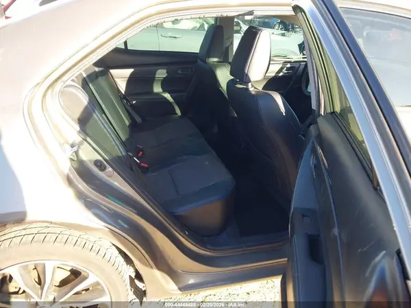 5YFBURHE5HP733941 2017 TOYOTA COROLLA - Image 8