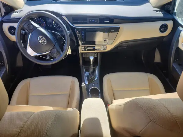 5YFBURHE5HP734216 2017 TOYOTA COROLLA - Image 8