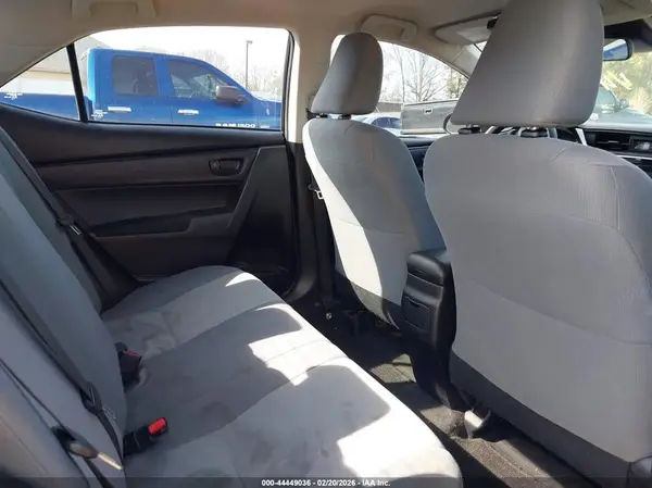 5YFBURHE5HP734250 2017 TOYOTA COROLLA - Image 8