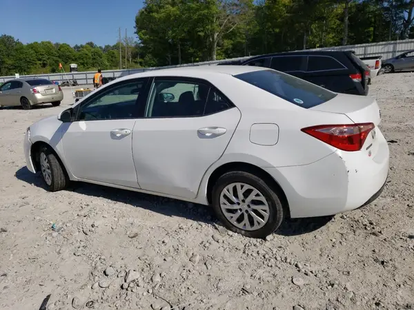5YFBURHE5HP734653 2017 TOYOTA COROLLA - Image 2