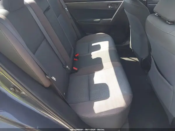 5YFBURHE5HP735284 2017 TOYOTA COROLLA - Image 8