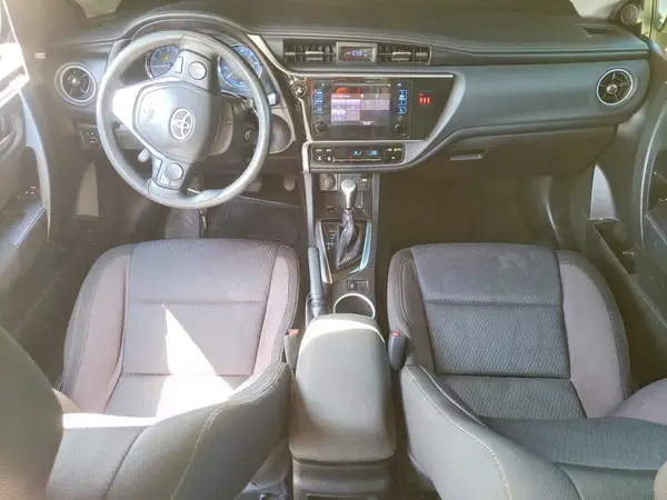 5YFBURHE5JP739793 2018 TOYOTA COROLLA - Image 8