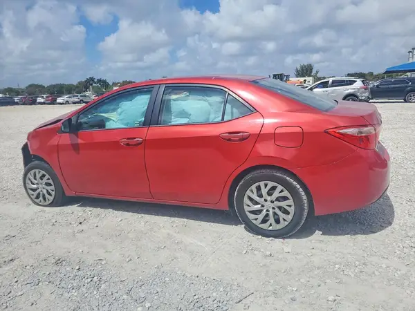 5YFBURHE5JP741205 2018 TOYOTA COROLLA - Image 2