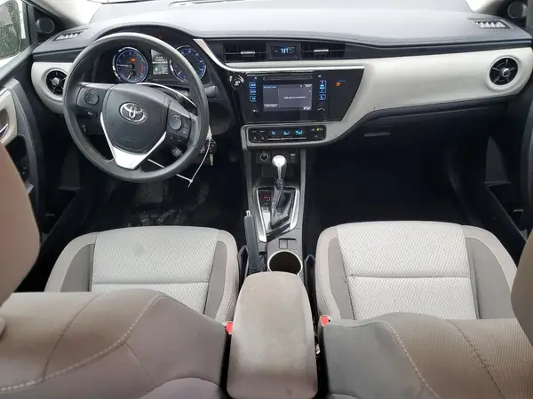 5YFBURHE5JP742032 2018 TOYOTA COROLLA - Image 8