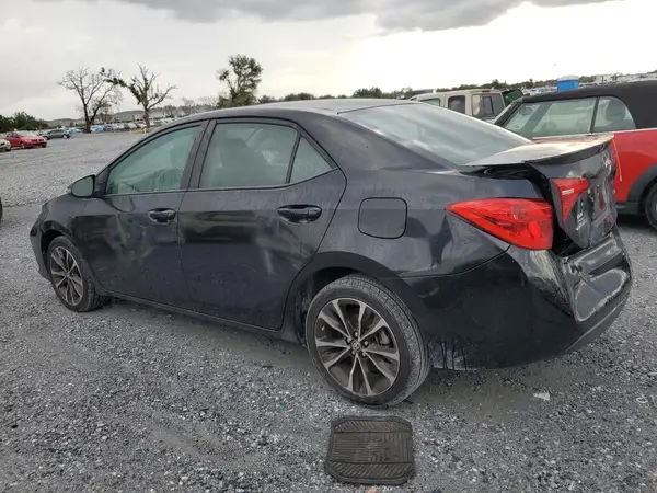 5YFBURHE5JP743049 2018 TOYOTA COROLLA - Image 2