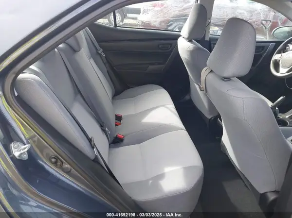5YFBURHE5JP746680 2018 TOYOTA COROLLA - Image 8