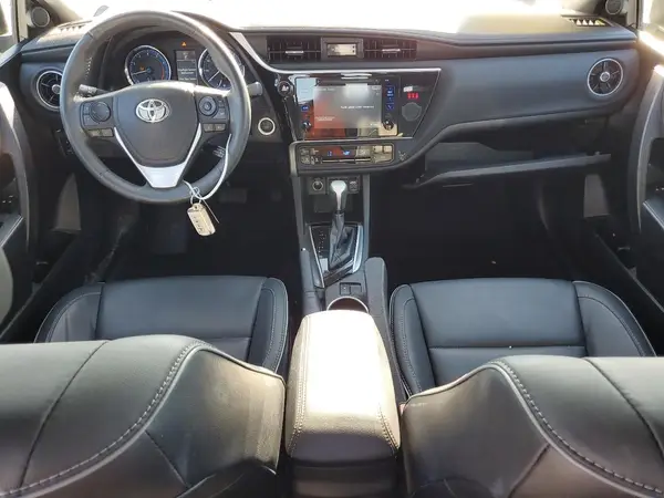 5YFBURHE5JP748669 2018 TOYOTA COROLLA - Image 8