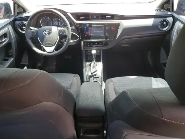 5YFBURHE5JP749675 2018 TOYOTA COROLLA - Image 8