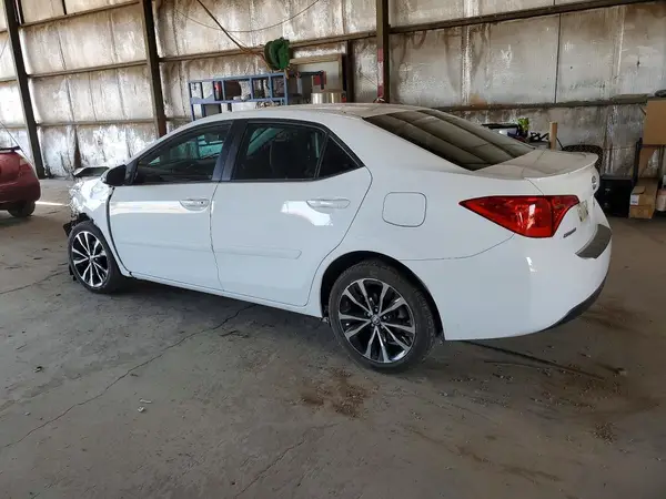 5YFBURHE5JP751006 2018 TOYOTA COROLLA - Image 2