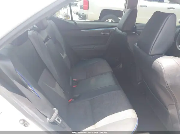 5YFBURHE5JP751099 2018 TOYOTA COROLLA - Image 8