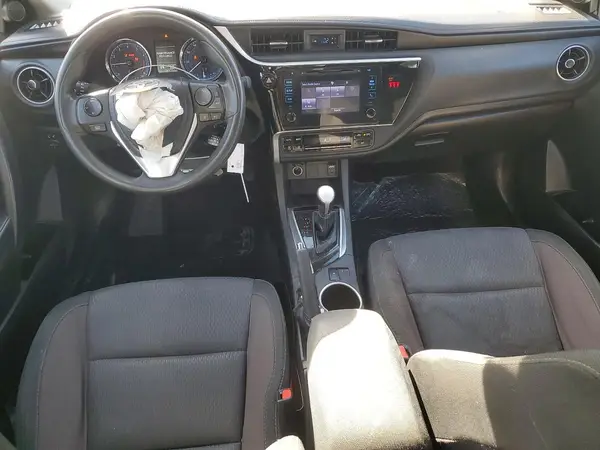 5YFBURHE5JP752107 2018 TOYOTA COROLLA - Image 8