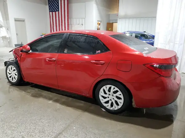 5YFBURHE5JP753564 2018 TOYOTA COROLLA - Image 2