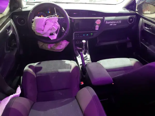 5YFBURHE5JP753564 2018 TOYOTA COROLLA - Image 8