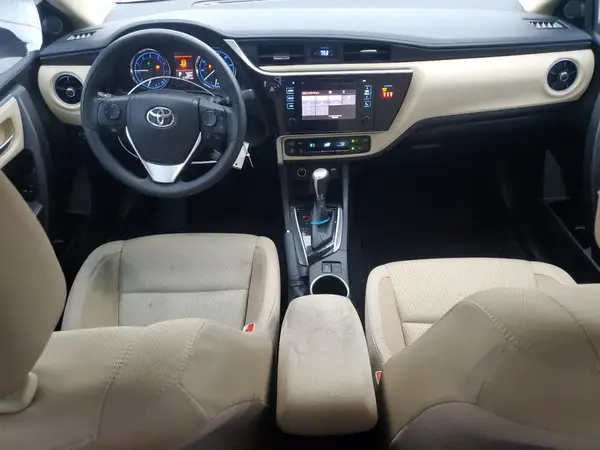 5YFBURHE5JP754830 2018 TOYOTA COROLLA - Image 8