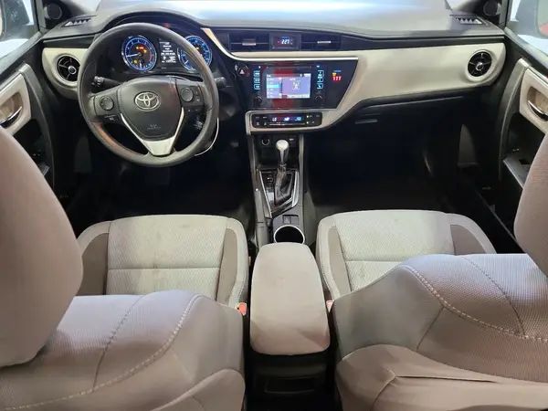 5YFBURHE5JP756884 2018 TOYOTA COROLLA - Image 8