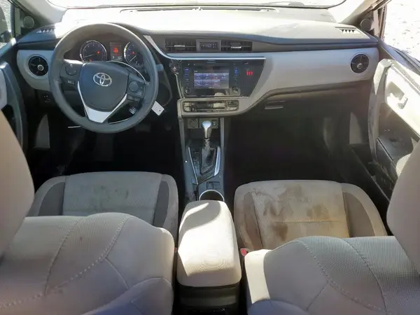 5YFBURHE5JP757226 2018 TOYOTA COROLLA - Image 8