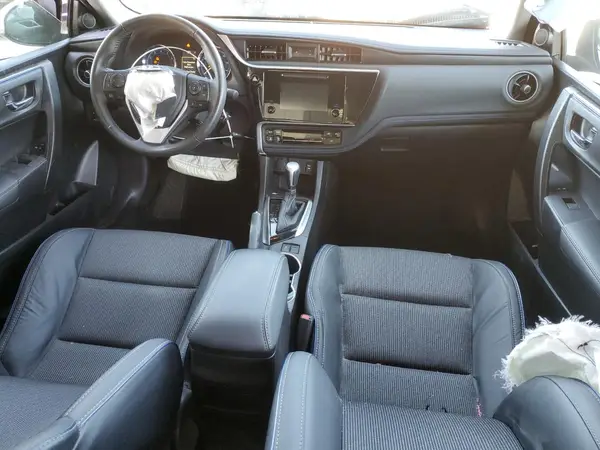 5YFBURHE5JP757890 2018 TOYOTA COROLLA - Image 8