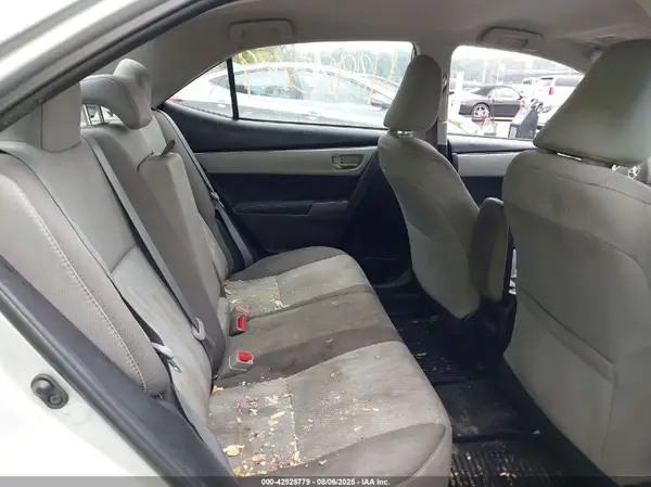 5YFBURHE5JP759302 2018 TOYOTA COROLLA - Image 8