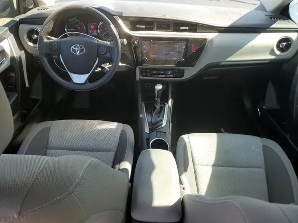 5YFBURHE5JP759915 2018 TOYOTA COROLLA - Image 8