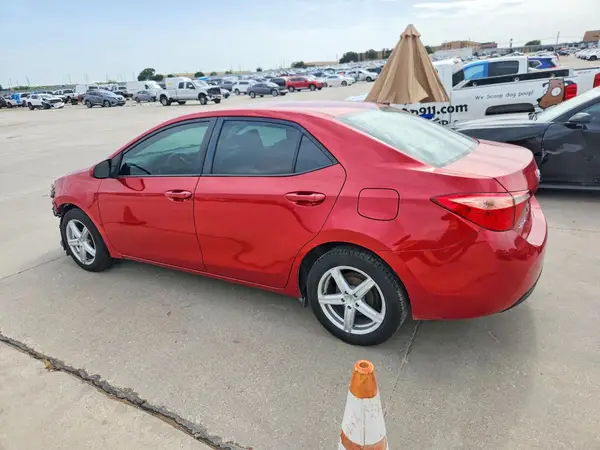 5YFBURHE5JP760045 2018 TOYOTA COROLLA - Image 2
