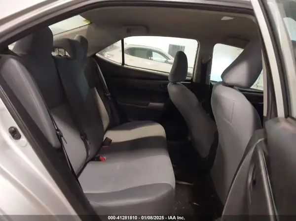 5YFBURHE5JP761017 2018 TOYOTA COROLLA - Image 8