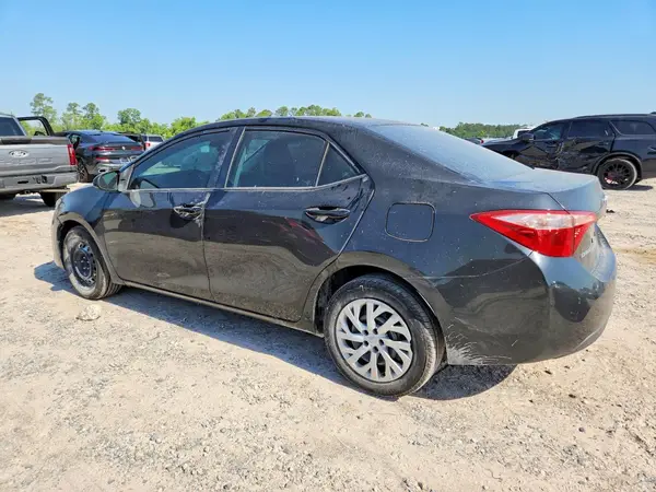 5YFBURHE5JP762166 2018 TOYOTA COROLLA - Image 2