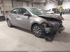 5YFBURHE5JP762801 2018 TOYOTA COROLLA