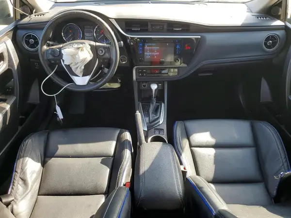 5YFBURHE5JP763222 2018 TOYOTA COROLLA - Image 8