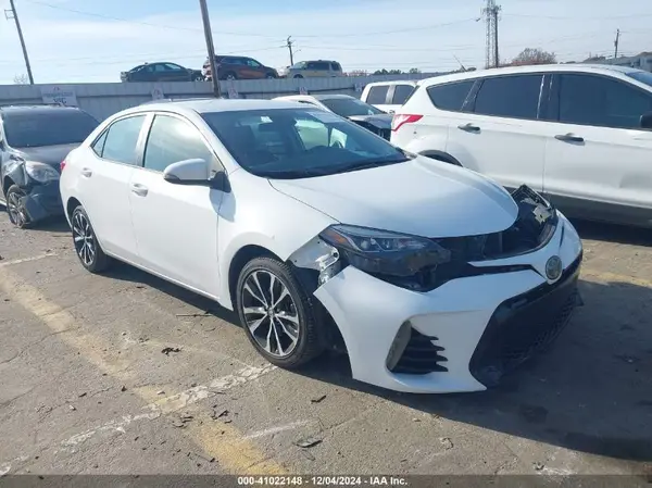 5YFBURHE5JP764340 2018 TOYOTA COROLLA - Image 1